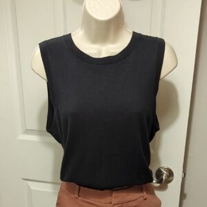 NWOT Sleeveless Sweater Top